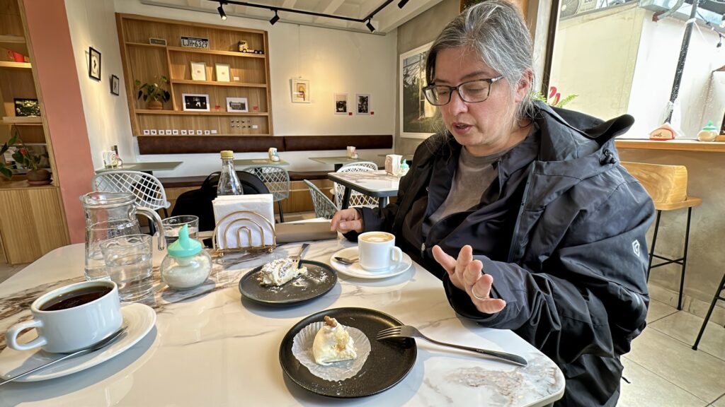 Ruhi describes how amazing the deserts are