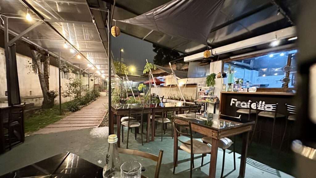 an outdoor seating area of a restaurant